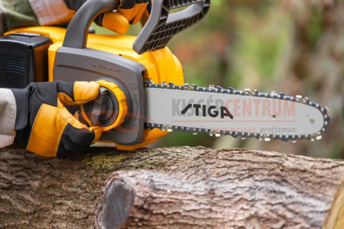 STIGA akkumulátoros láncfűrész  CS 300e Kit (akkumulátor és töltő tartozék) — 2. fotó