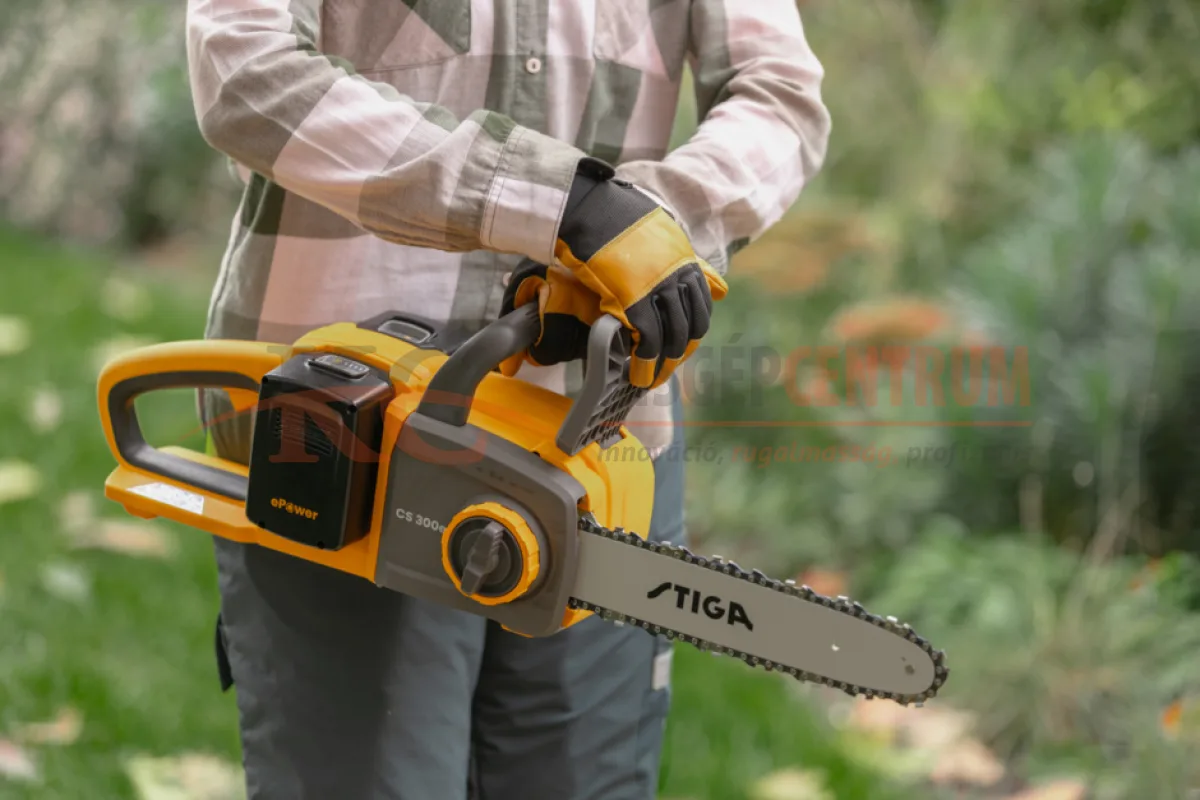 STIGA akkumulátoros láncfűrész  CS 300e Kit (akkumulátor és töltő tartozék) — 8. fotó