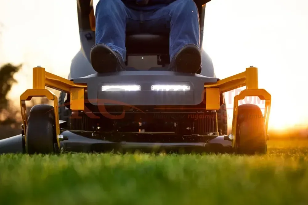 STIGA helyben forduló akkumulátoros fűnyíró traktor GYRO 500e — 2. fotó